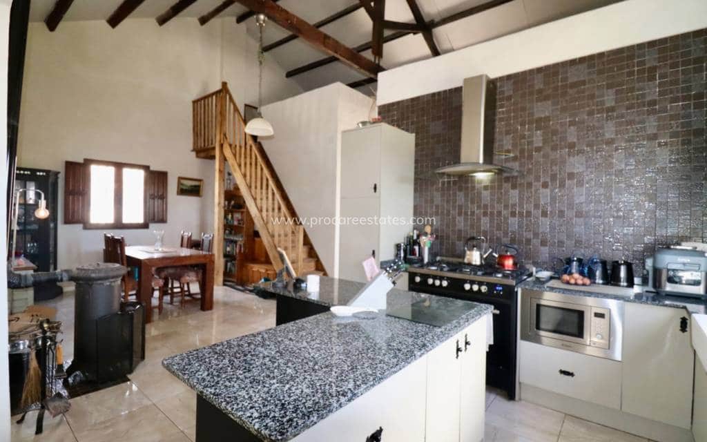 3 soverom Finca/Herregård til salgs i Dolores med svømmebasseng - € 335 000 (Ref: 8891671)