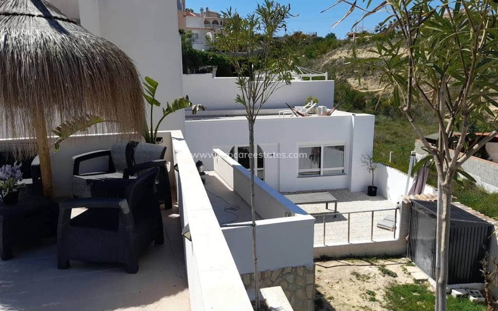 6 bedroom Villa for sale in Ciudad Quesada with pool - € 685,000 (Ref: 8981514)