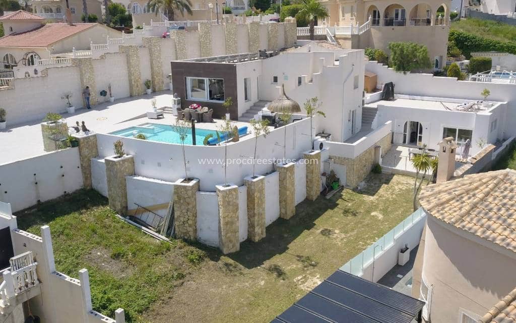 6 bedroom Villa for sale in Ciudad Quesada with pool - € 685,000 (Ref: 8981514)