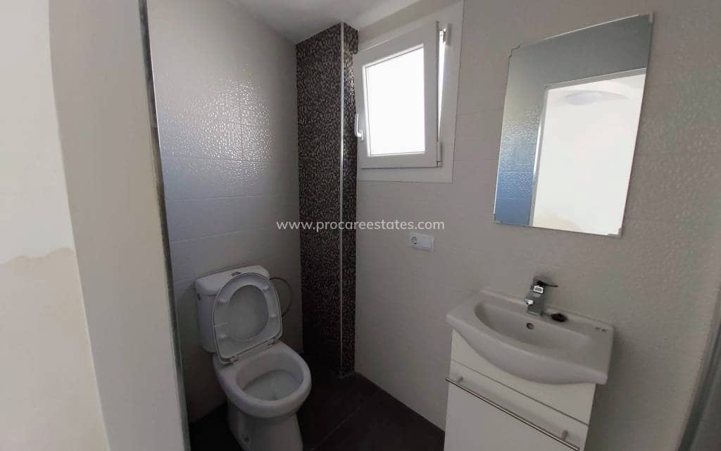 6 bedroom Villa for sale in Ciudad Quesada with pool - € 685,000 (Ref: 8981514)