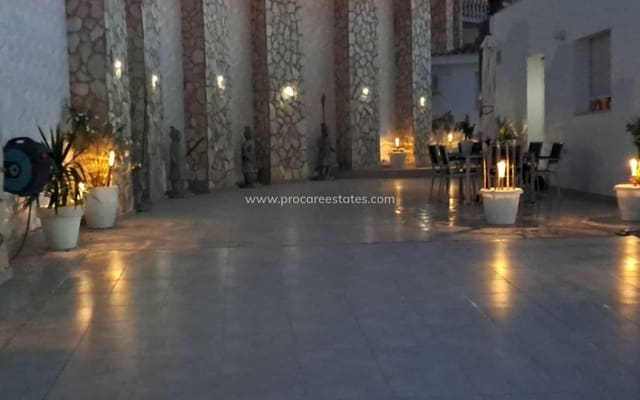 6 camera da letto Villa in vendita in Ciudad Quesada, Rojales con piscina - 685.000 € (Rif: 8981514)