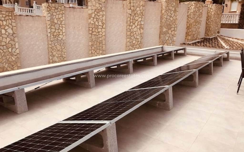 6 bedroom Villa for sale in Ciudad Quesada with pool - € 685,000 (Ref: 8981514)