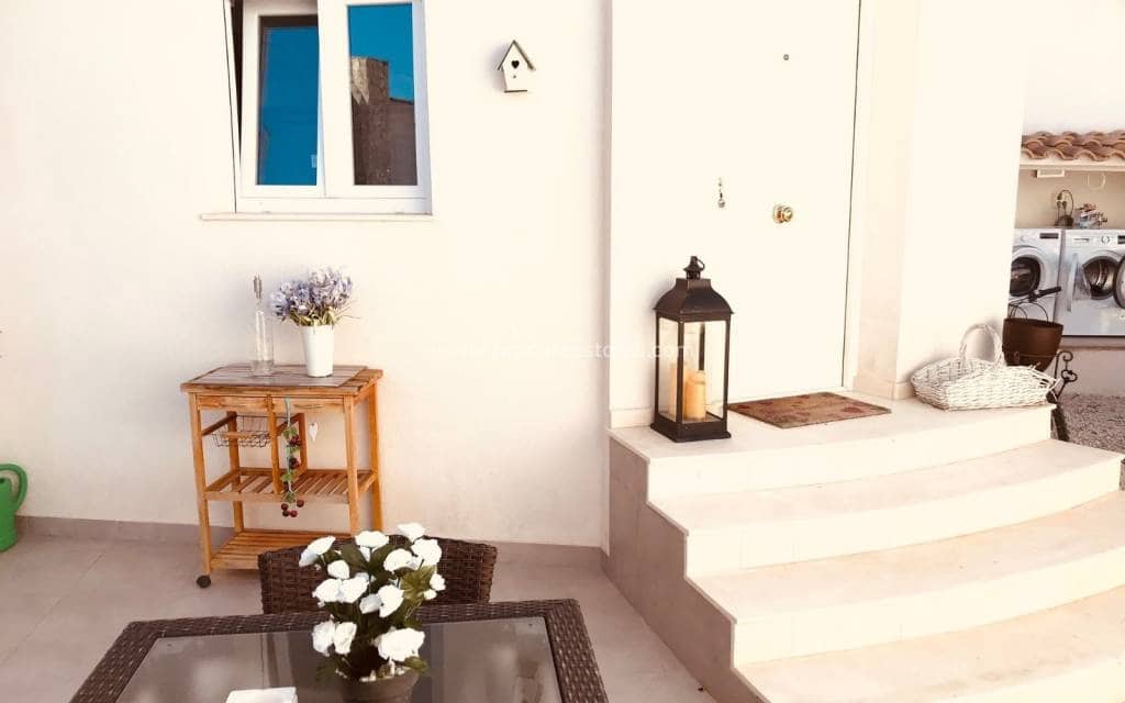 6 bedroom Villa for sale in Ciudad Quesada with pool - € 685,000 (Ref: 8981514)