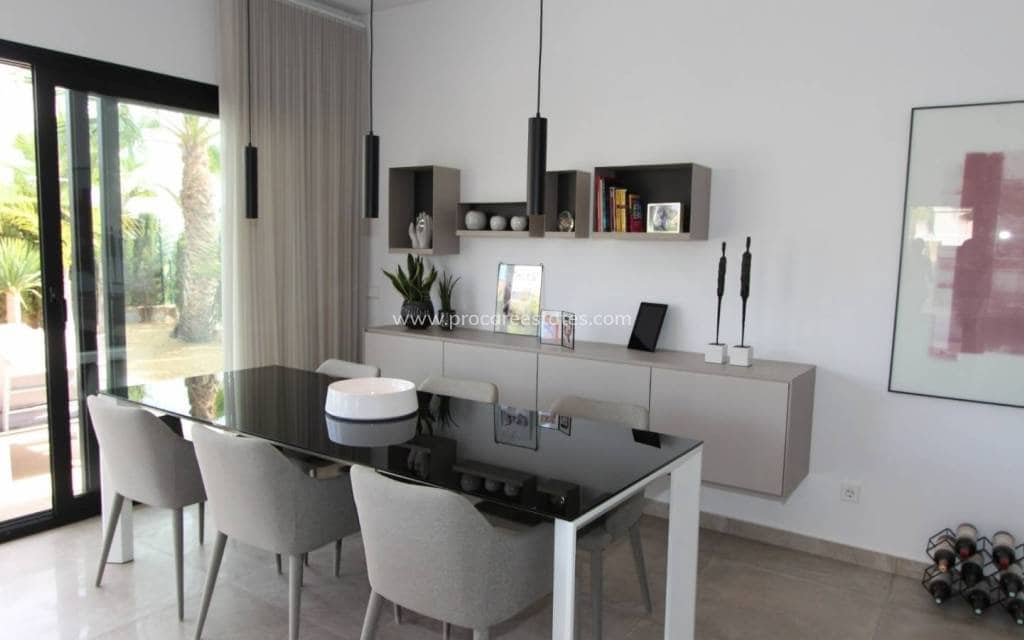 3 bedroom Villa for sale in Ciudad Quesada with pool - € 750,000 (Ref: 8981516)