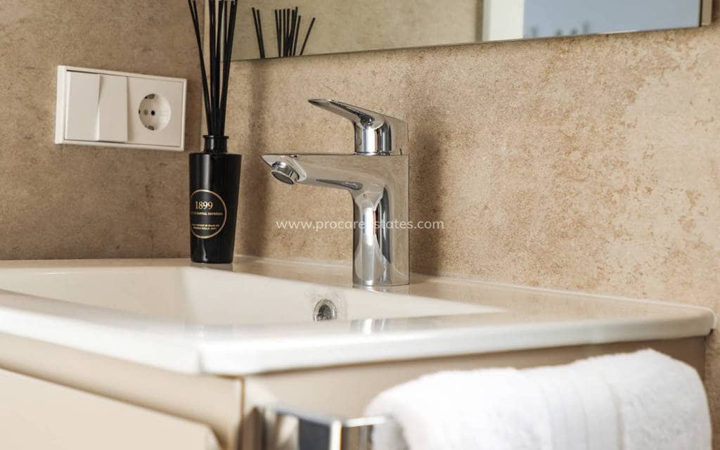 3 bedroom Villa for sale in Ciudad Quesada with pool - € 750,000 (Ref: 8981516)