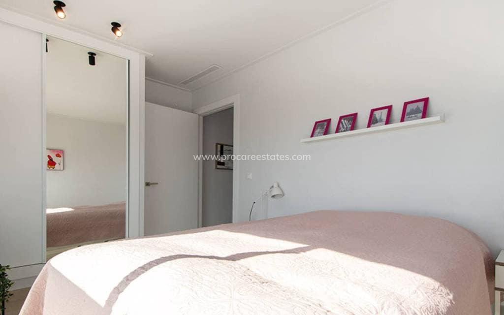 3 bedroom Villa for sale in Ciudad Quesada with pool - € 415,000 (Ref: 8981519)