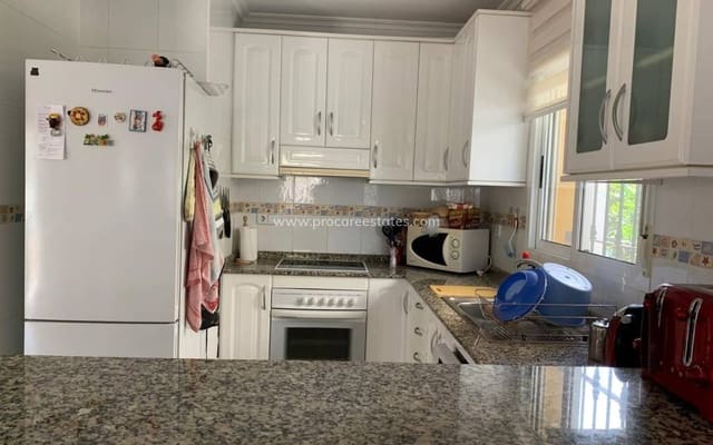 3 soveværelse Villa til salg i El Raso, Guardamar del Segura med swimmingpool - € 269.000 (Ref: 8981520)