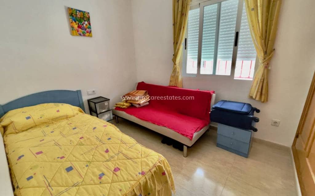 3 soveværelse Villa til salg i Lo Crispin med swimmingpool - € 199.950 (Ref: 8981530)