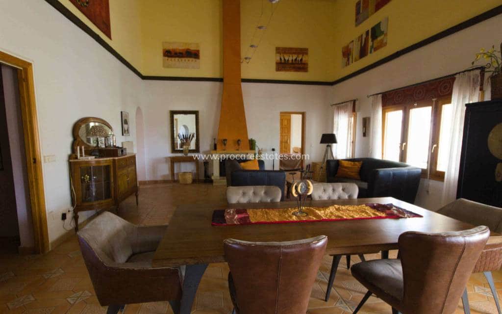 5 bedroom Villa for sale in Ciudad Quesada with pool - € 559,000 (Ref: 8981533)