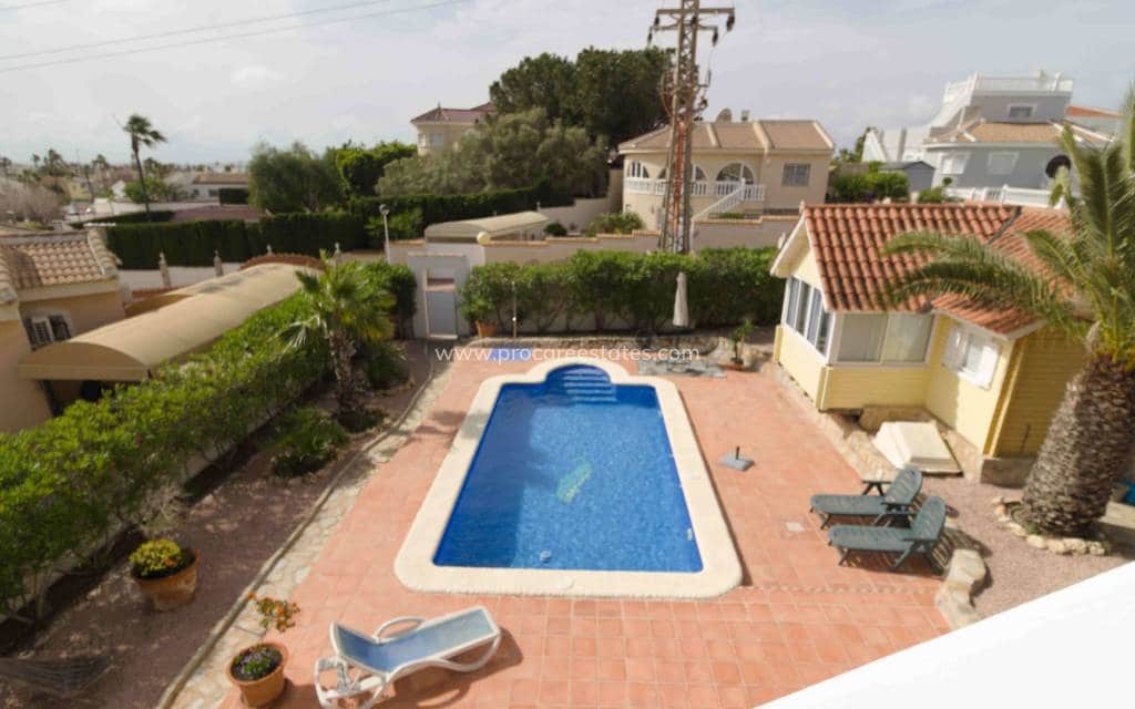 5 bedroom Villa for sale in Ciudad Quesada with pool - € 559,000 (Ref: 8981533)
