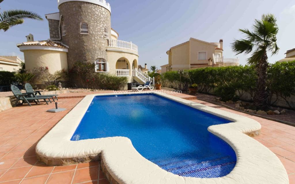 5 bedroom Villa for sale in Ciudad Quesada with pool - € 559,000 (Ref: 8981533)
