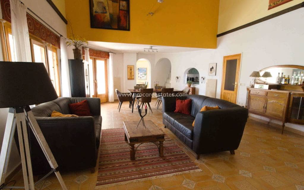 5 bedroom Villa for sale in Ciudad Quesada with pool - € 559,000 (Ref: 8981533)