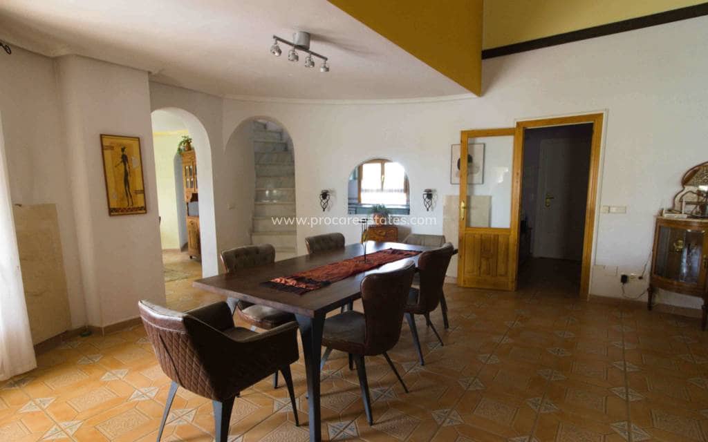 5 bedroom Villa for sale in Ciudad Quesada with pool - € 559,000 (Ref: 8981533)