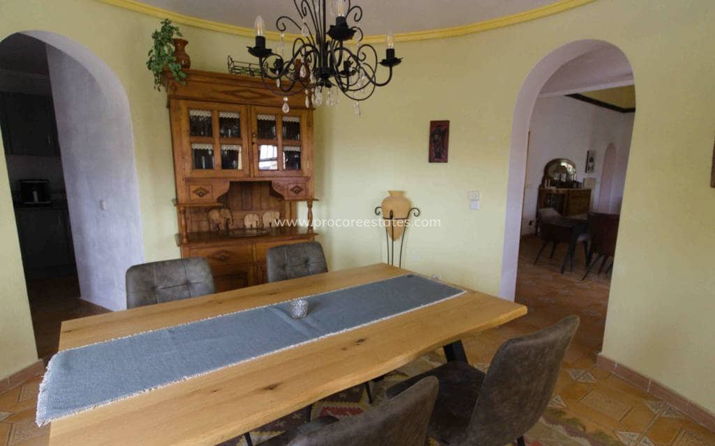 5 bedroom Villa for sale in Ciudad Quesada with pool - € 559,000 (Ref: 8981533)