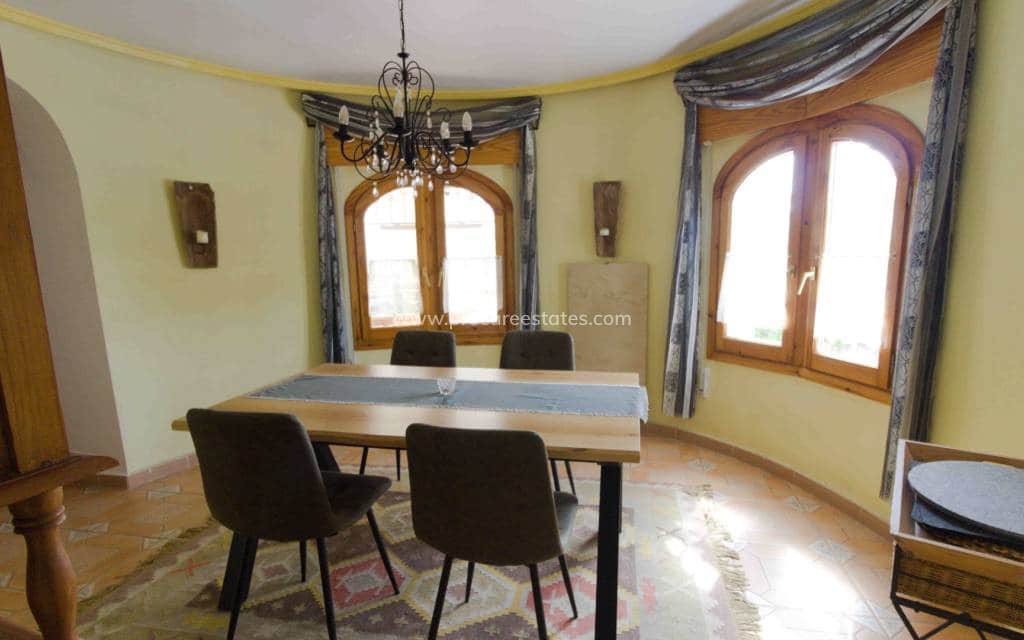 5 bedroom Villa for sale in Ciudad Quesada with pool - € 559,000 (Ref: 8981533)