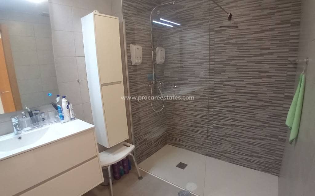 4 bedroom Villa for sale in Algorfa with pool - € 495,000 (Ref: 8981535)