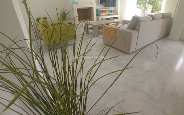 4 sypialnia Willa na sprzedaż w Algorfa z basenem - 495 000 € (Ref: 8981535)