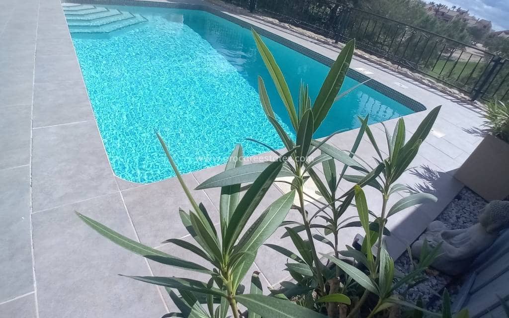 4 bedroom Villa for sale in Algorfa with pool - € 495,000 (Ref: 8981535)