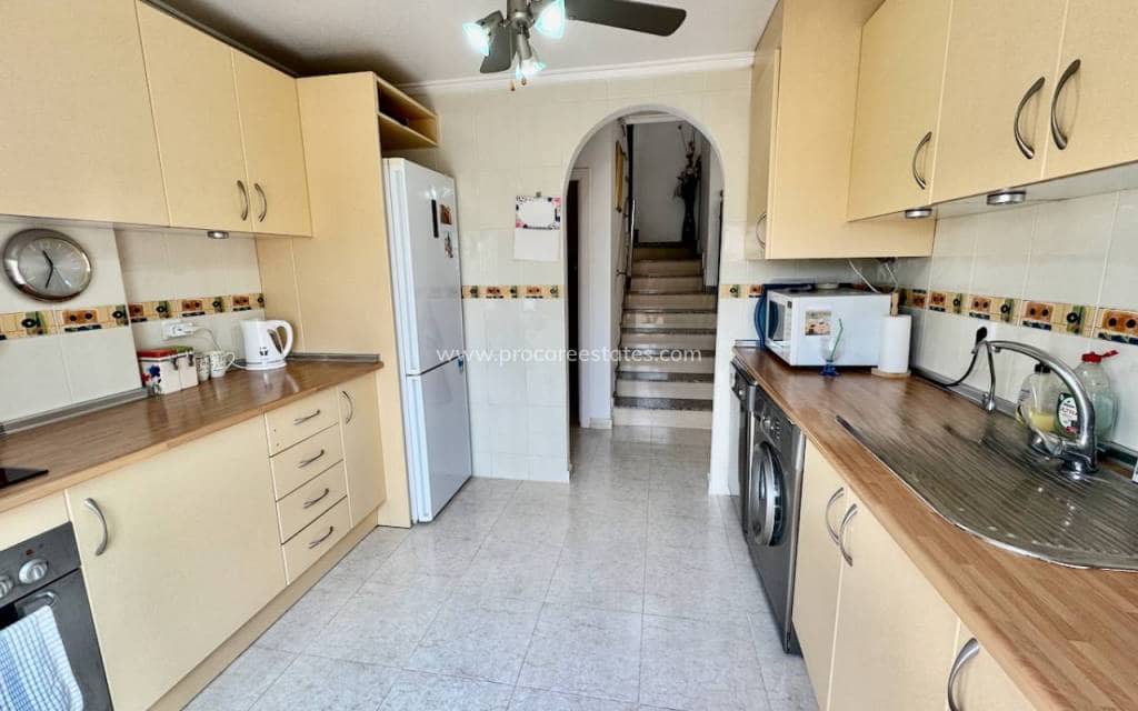 3 soveværelse Villa til salg i Ciudad Quesada med swimmingpool - € 195.000 (Ref: 9041331)