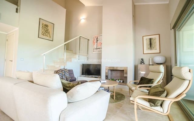 Chalet de 3 habitaciones en San Miguel de Salinas en venta con piscina - 525.000 € (Ref: 9041568)