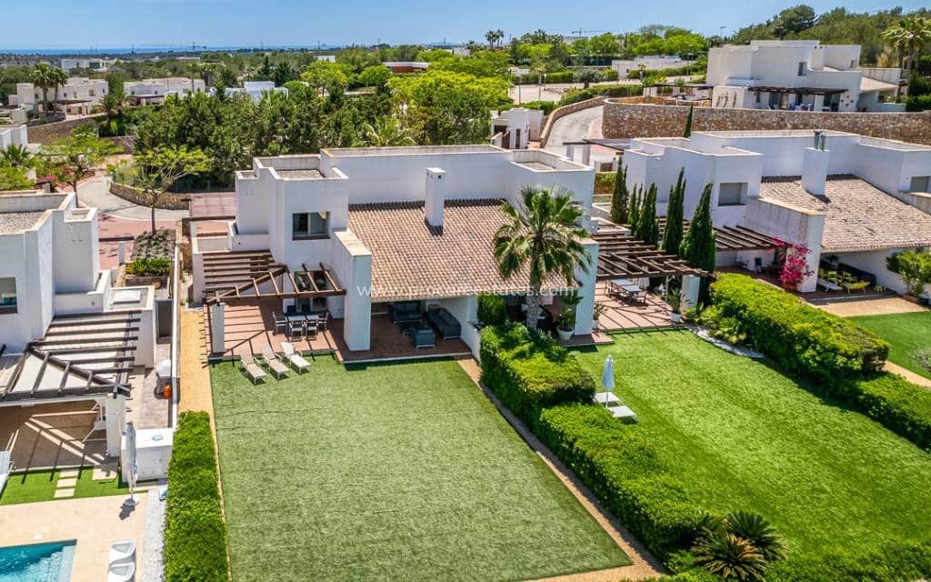 3 bedroom Villa for sale in San Miguel de Salinas with pool - € 525,000 (Ref: 9041568)