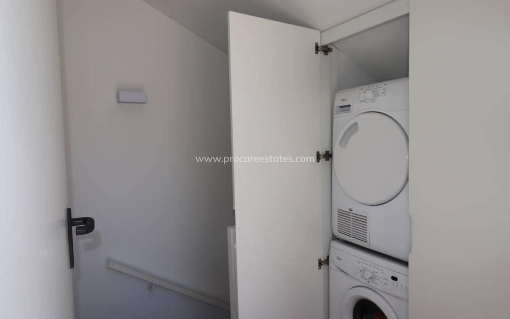 2 slaapkamer Penthouse te koop in Guardamar del Segura met zwembad garage - € 429.000 (Ref: 9193082)