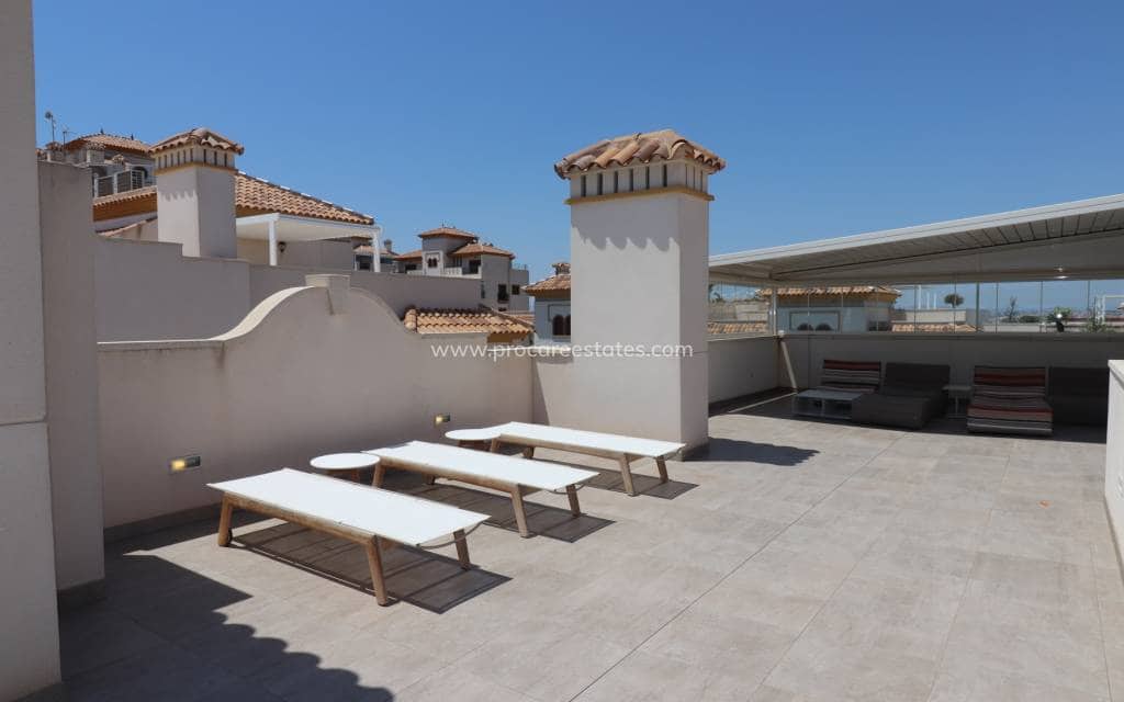2 slaapkamer Penthouse te koop in Guardamar del Segura met zwembad garage - € 429.000 (Ref: 9193082)