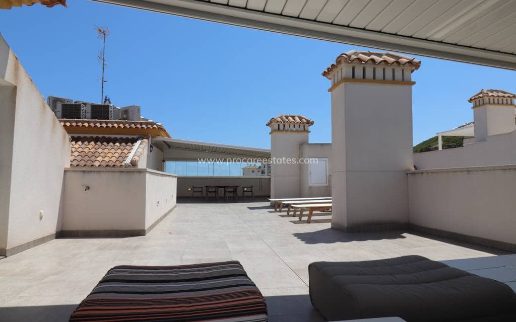 2 slaapkamer Penthouse te koop in Guardamar del Segura met zwembad garage - € 429.000 (Ref: 9193082)