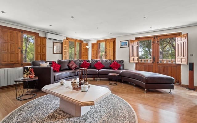 4 quarto Quinta/Casa Rural para venda em Torremendo, Orihuela com piscina - 575 000 € (Ref: 9211062)