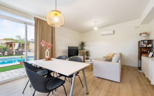 4 chambre Villa/Maison à vendre à Ciudad Quesada, Rojales avec piscine - 530 000 € (Ref: 9211072)