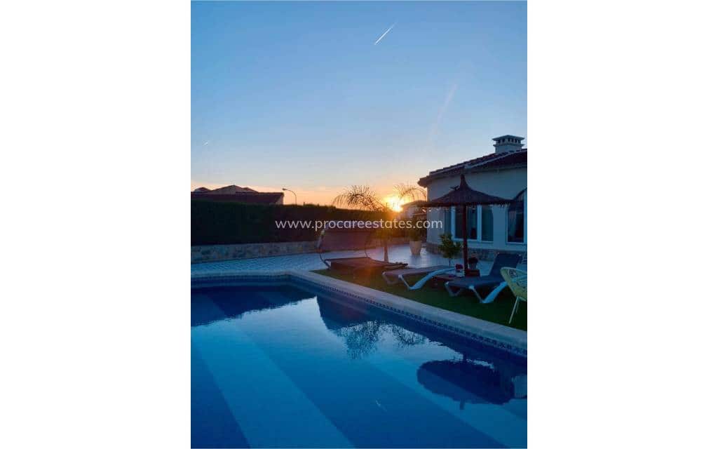 4 chambre Villa/Maison à vendre à Ciudad Quesada avec piscine - 530 000 € (Ref: 9211072)