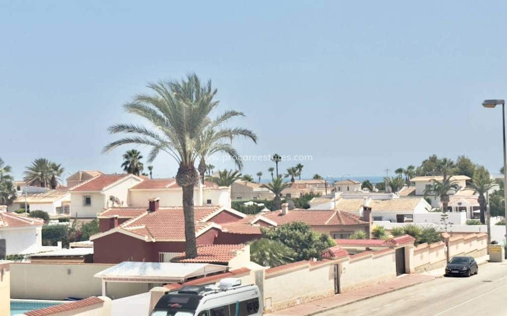 3 bedroom Villa for sale in Ciudad Quesada with pool - € 199,995 (Ref: 9211076)