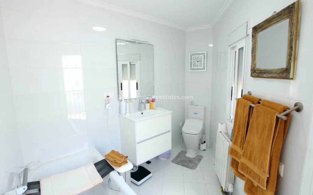 3 camera da letto Villa in vendita in Ciudad Quesada con piscina - 399.950 € (Rif: 9211078)