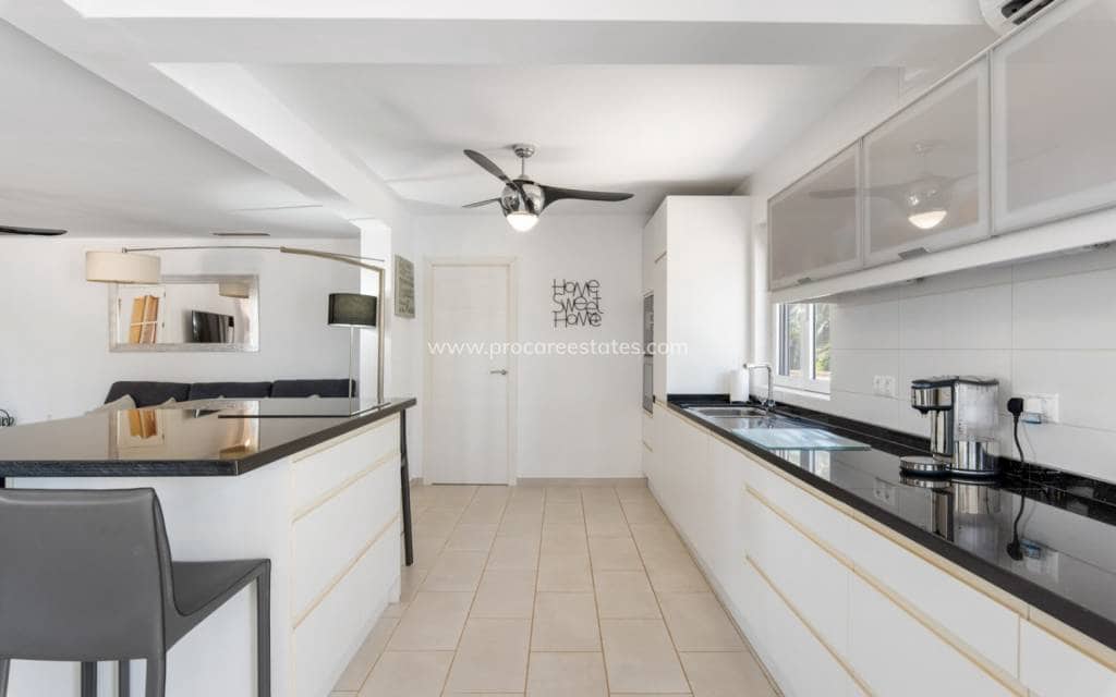 4 soverom Finca/Herregård til salgs i Catral med svømmebasseng - € 565 000 (Ref: 9211083)