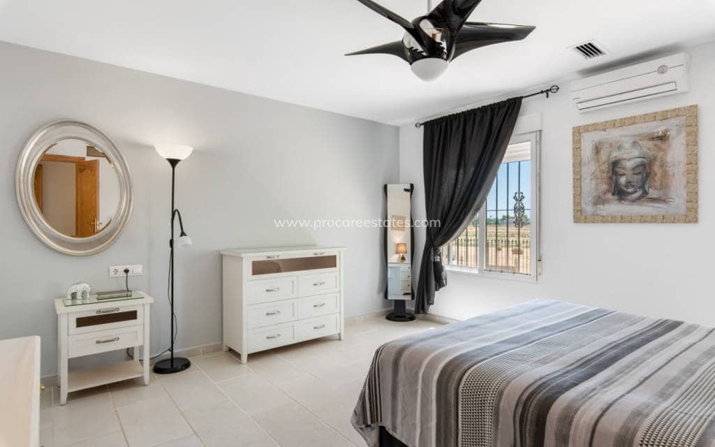 4 soverom Finca/Herregård til salgs i Catral med svømmebasseng - € 565 000 (Ref: 9211083)