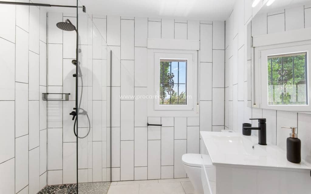 4 soverom Finca/Herregård til salgs i Catral med svømmebasseng - € 565 000 (Ref: 9211083)