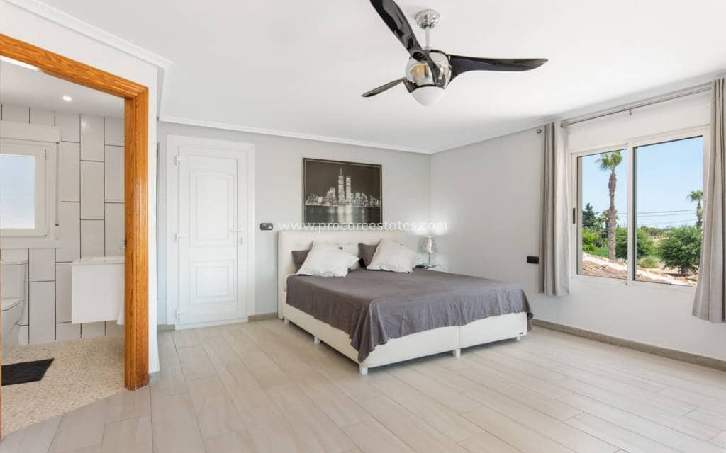 4 soverom Finca/Herregård til salgs i Catral med svømmebasseng - € 565 000 (Ref: 9211083)