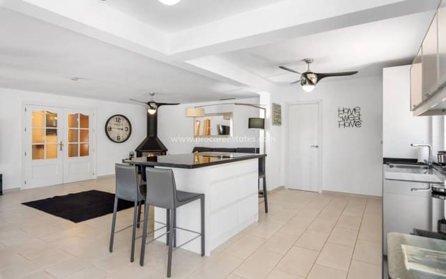 4 soveværelse Finca/Landehus til salg i Catral med swimmingpool - € 565.000 (Ref: 9211083)