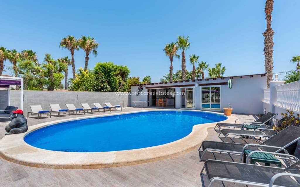 4 soverom Finca/Herregård til salgs i Catral med svømmebasseng - € 565 000 (Ref: 9211083)