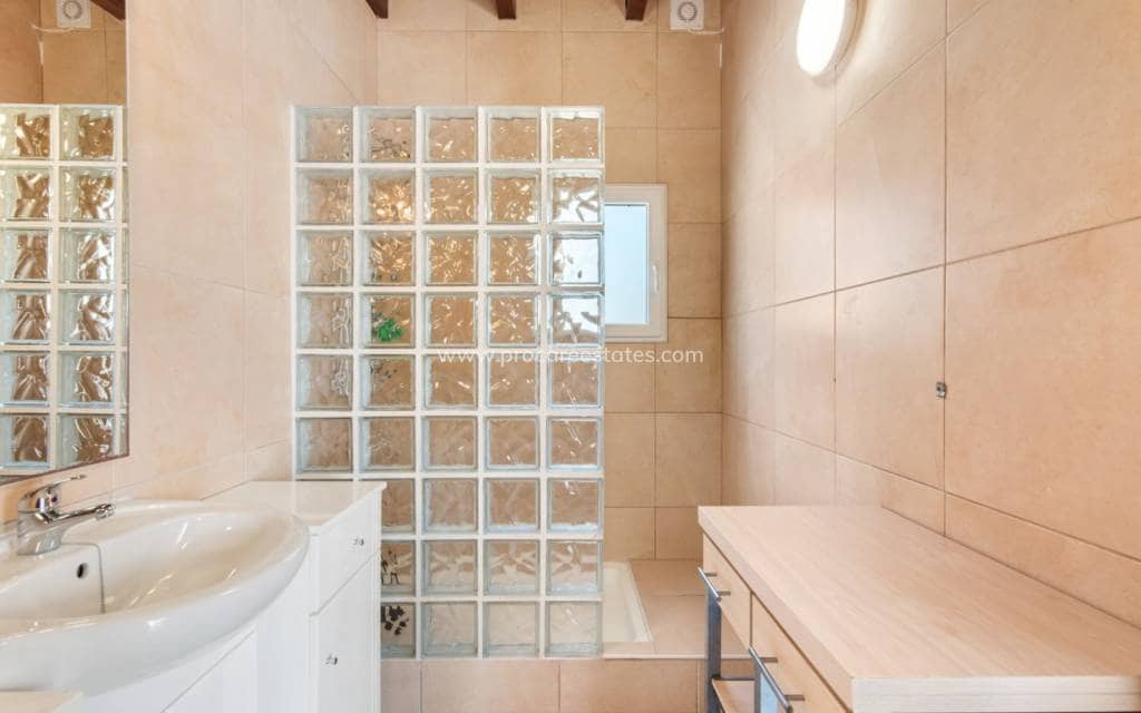 4 soverom Finca/Herregård til salgs i Catral med svømmebasseng - € 565 000 (Ref: 9211083)