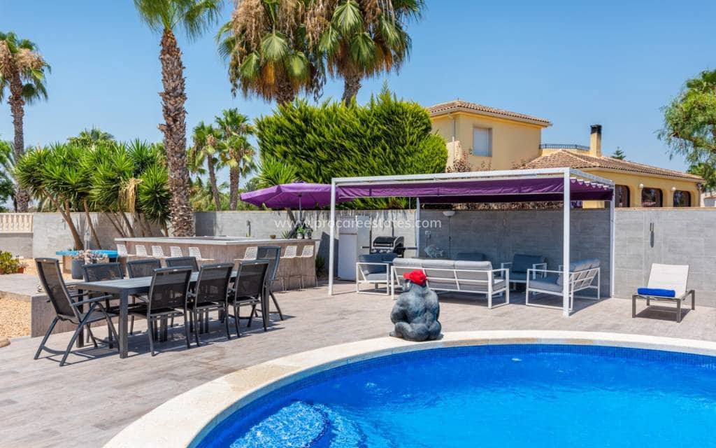 4 soverom Finca/Herregård til salgs i Catral med svømmebasseng - € 565 000 (Ref: 9211083)