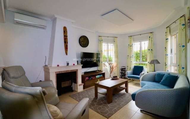 2 slaapkamer Villa te koop in El Raso, Guardamar del Segura met zwembad - € 225.000 (Ref: 9294141)