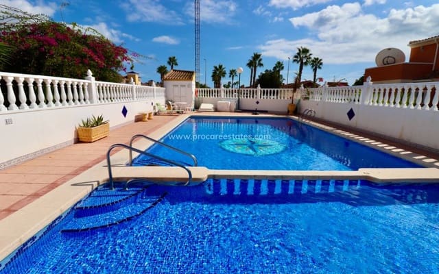 2 slaapkamer Villa te koop in El Raso, Guardamar del Segura met zwembad - € 225.000 (Ref: 9294141)