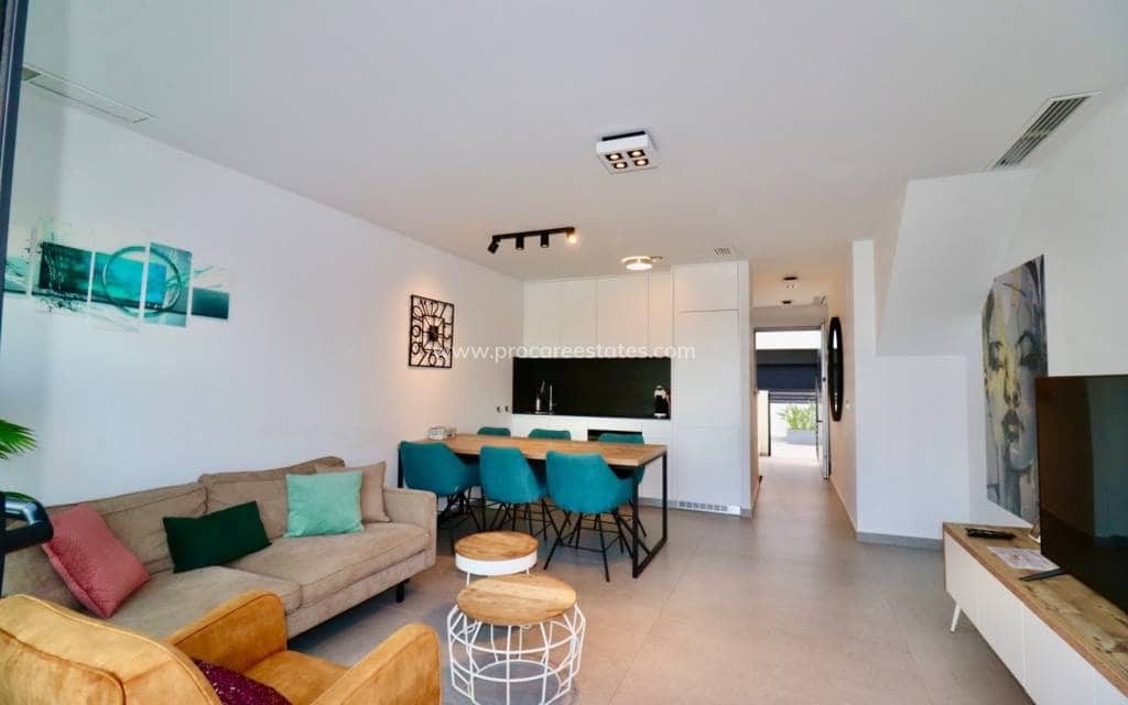 3 sovrum Lägenhet till salu i Guardamar del Segura med pool garage - 375 000 € (Ref: 9356966)