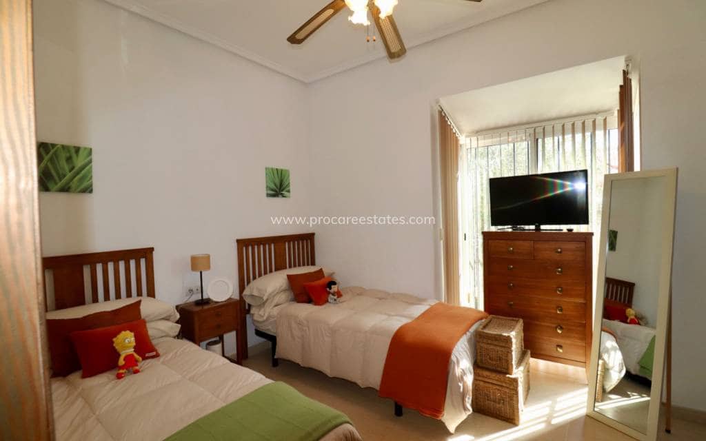 4 chambre Finca/Maison de Campagne à vendre à Catral avec piscine garage - 459 000 € (Ref: 9360905)