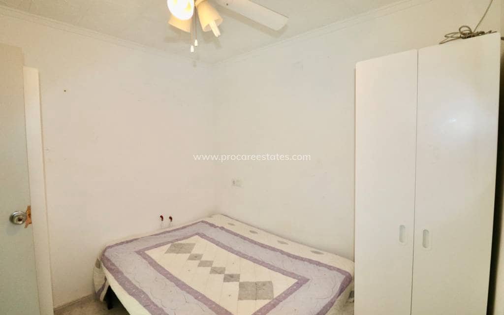 2 soverom Hus til salgs i Torrevieja med svømmebasseng - € 104 950 (Ref: 9449916)