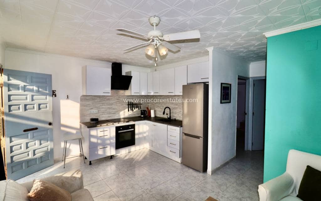 2 soverom Hus til salgs i Torrevieja med svømmebasseng - € 104 950 (Ref: 9449916)