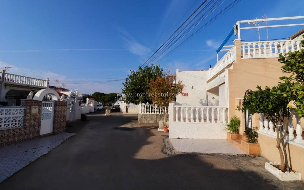 2 soverom Hus til salgs i Torrevieja med svømmebasseng - € 104 950 (Ref: 9449916)