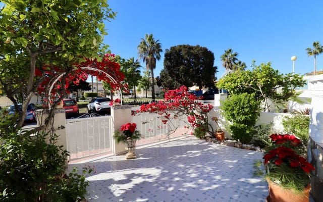 3 chambre Maison de Ville à vendre à Doña Pepa, Rojales avec piscine - 249 950 € (Ref: 9500751)