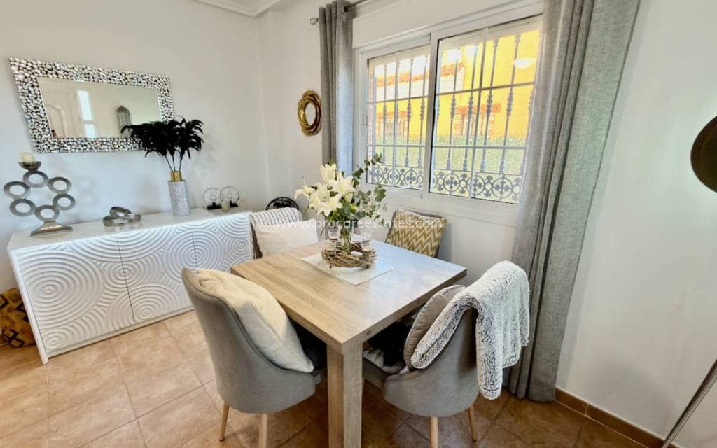 3 bedroom Villa for sale in El Raso - € 325,000 (Ref: 9503037)